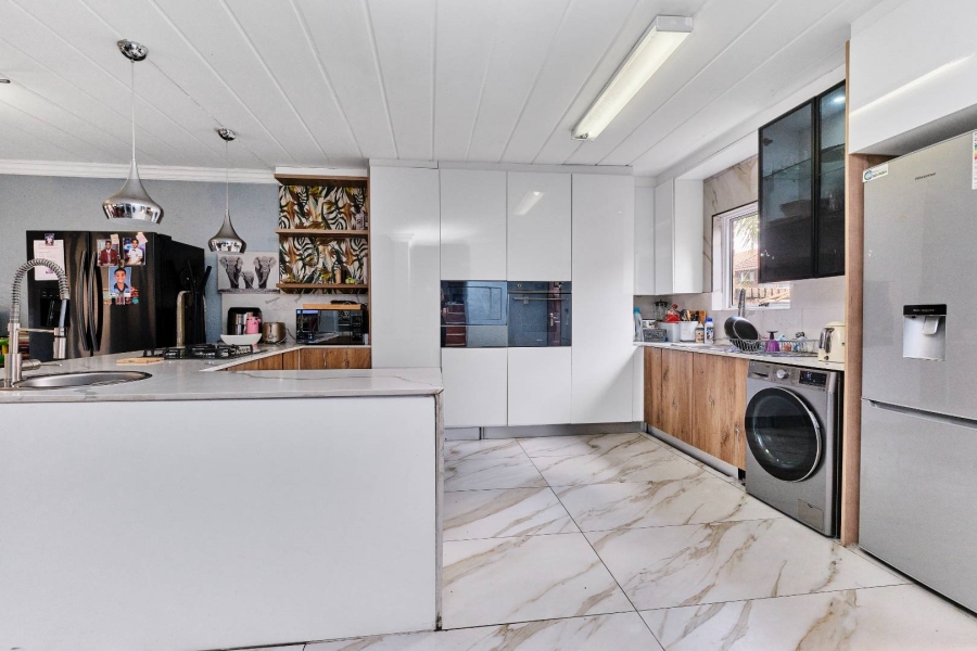 3 Bedroom Property for Sale in Ferndale Gauteng