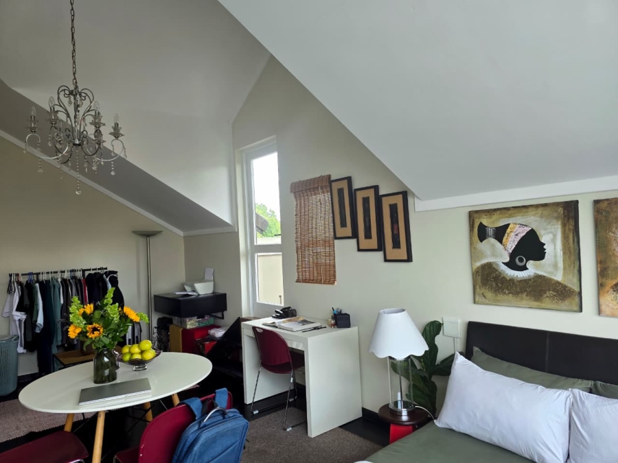 1 Bedroom Property for Sale in Lonehill Gauteng