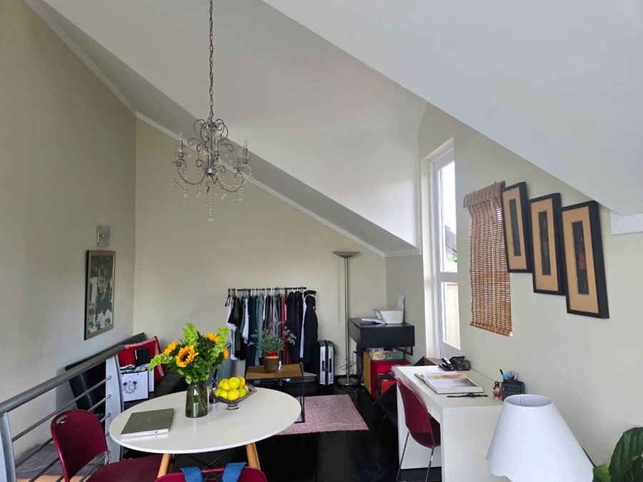 1 Bedroom Property for Sale in Lonehill Gauteng