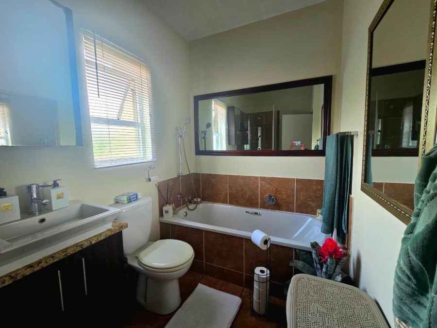 1 Bedroom Property for Sale in Lonehill Gauteng