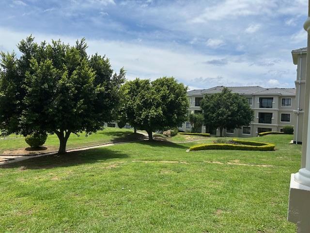 To Let 2 Bedroom Property for Rent in Broadacres Gauteng