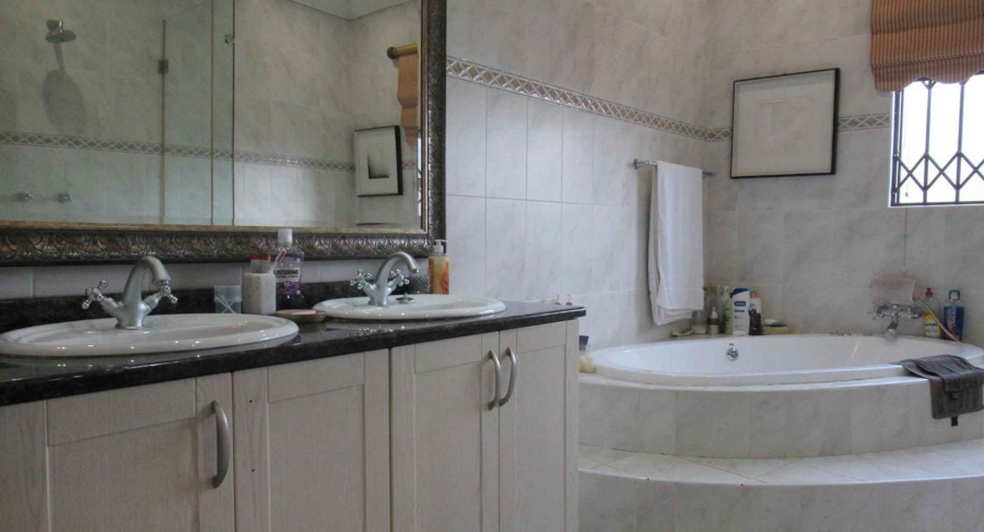 4 Bedroom Property for Sale in Roodepoort Gauteng