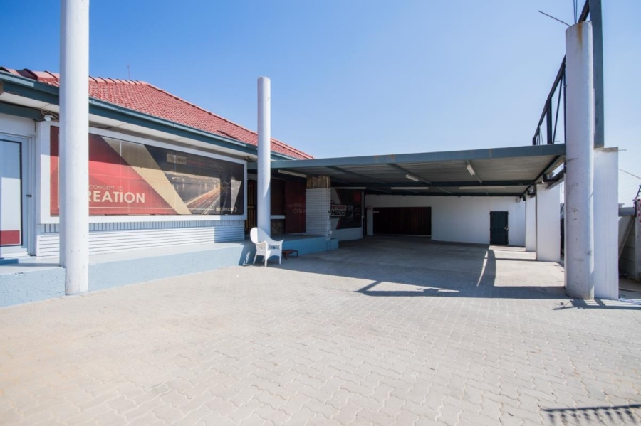 Commercial Property for Sale in Linmeyer Gauteng