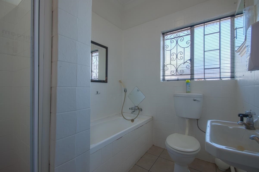 Commercial Property for Sale in Linmeyer Gauteng