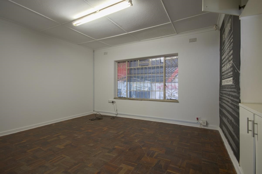 Commercial Property for Sale in Linmeyer Gauteng