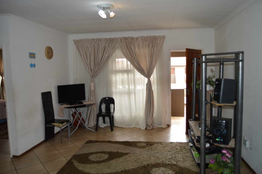 3 Bedroom Property for Sale in Alrode Gauteng