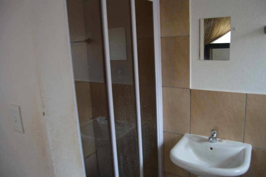 3 Bedroom Property for Sale in Alrode Gauteng