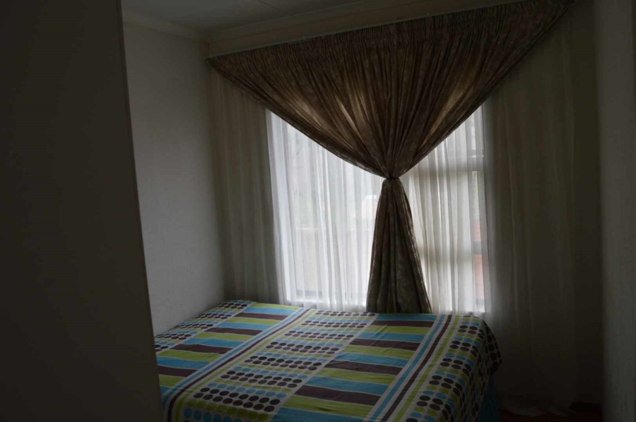 3 Bedroom Property for Sale in Alrode Gauteng