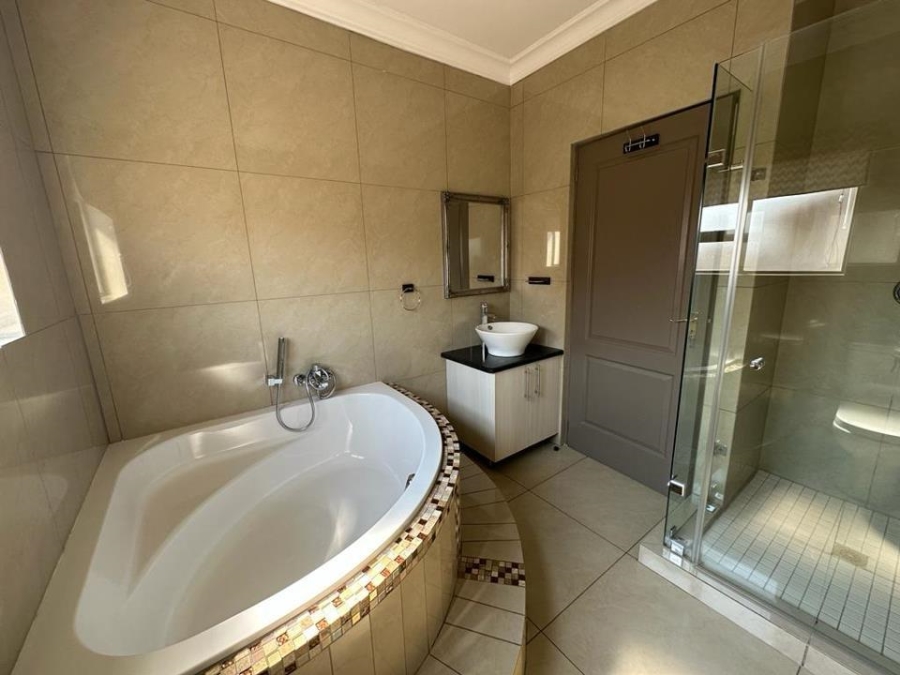 To Let 4 Bedroom Property for Rent in Montana Gauteng