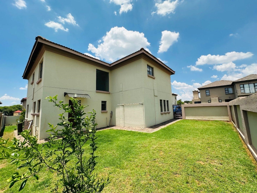 4 Bedroom Property for Sale in Montana Gauteng
