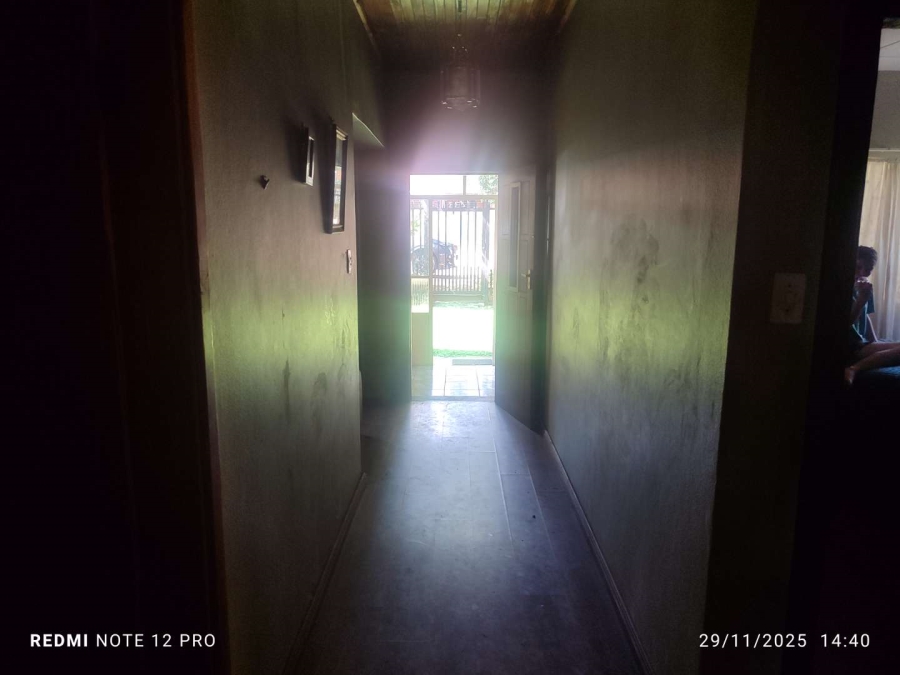 3 Bedroom Property for Sale in Mountain View Gauteng