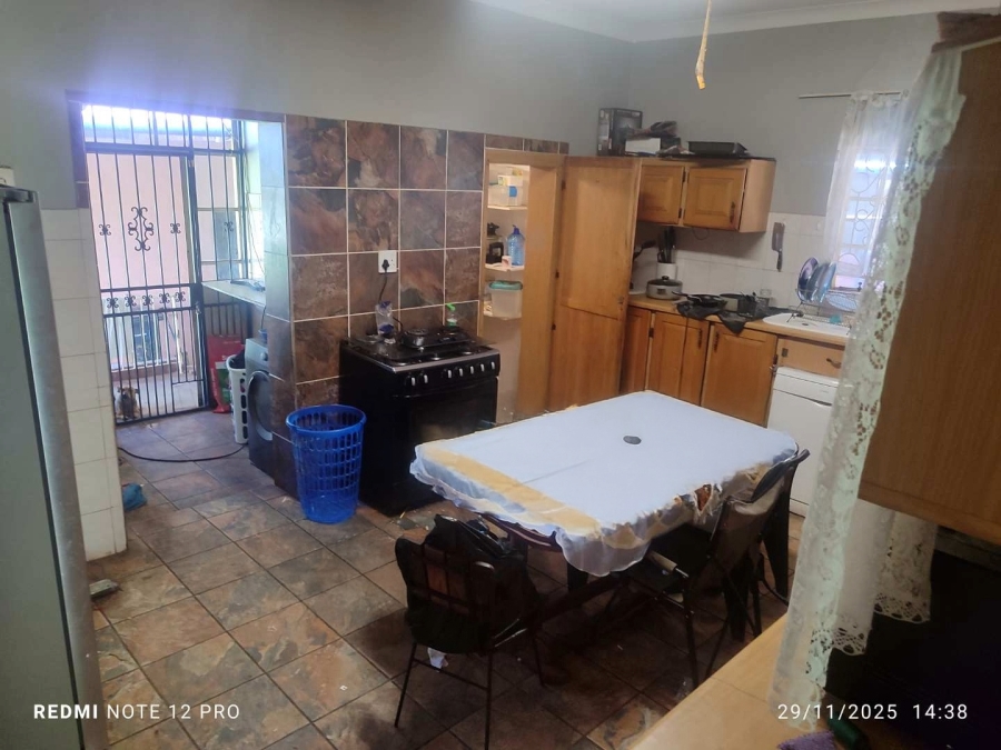 3 Bedroom Property for Sale in Mountain View Gauteng