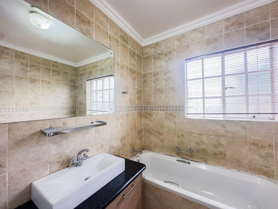 3 Bedroom Property for Sale in Equestria Gauteng