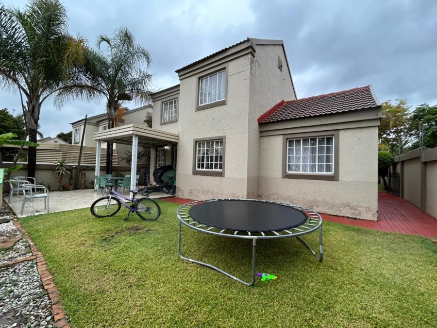 3 Bedroom Property for Sale in Equestria Gauteng
