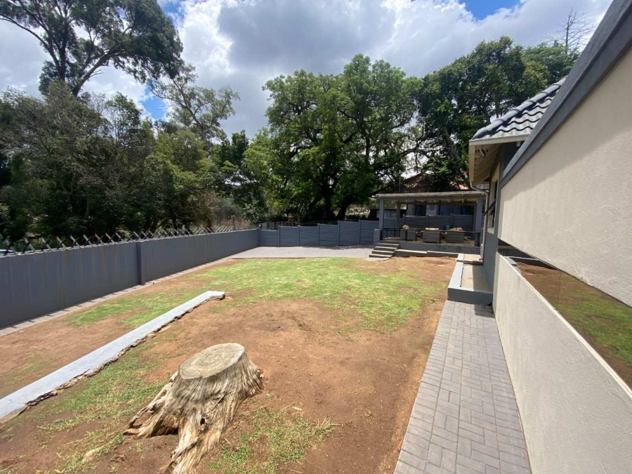 3 Bedroom Property for Sale in Mondeor Gauteng