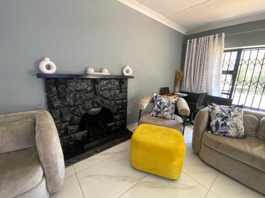3 Bedroom Property for Sale in Mondeor Gauteng