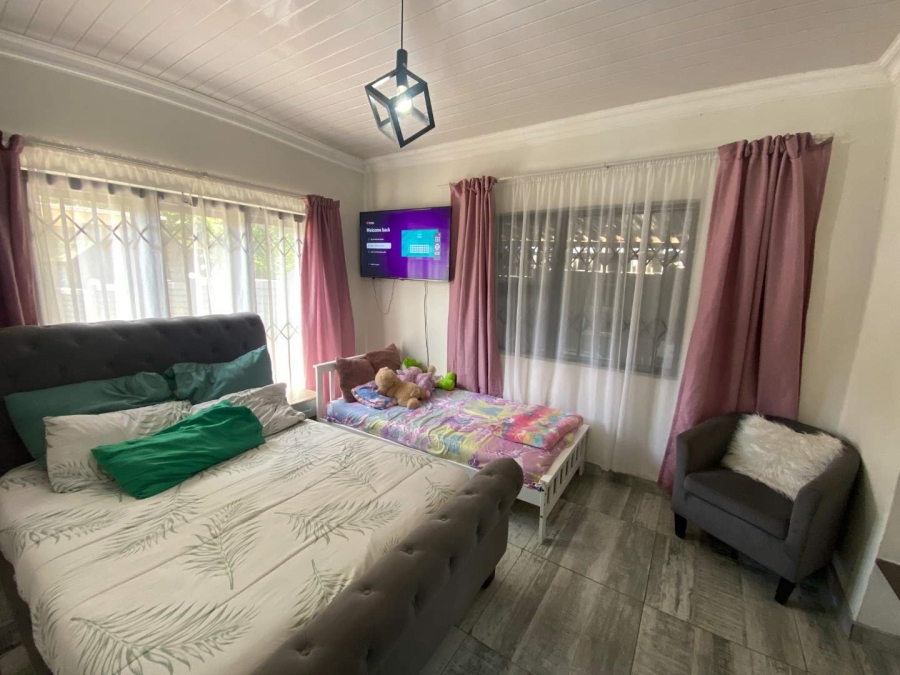 3 Bedroom Property for Sale in Mondeor Gauteng