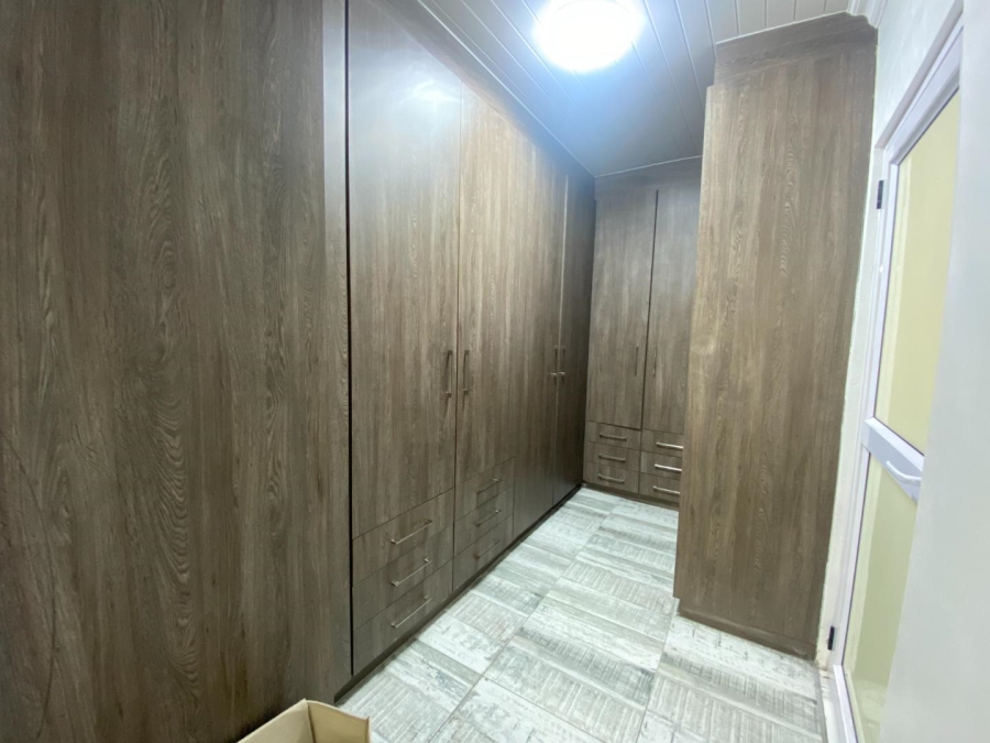 3 Bedroom Property for Sale in Mondeor Gauteng