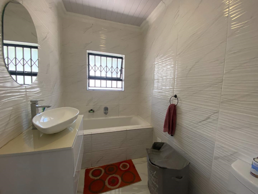 3 Bedroom Property for Sale in Mondeor Gauteng