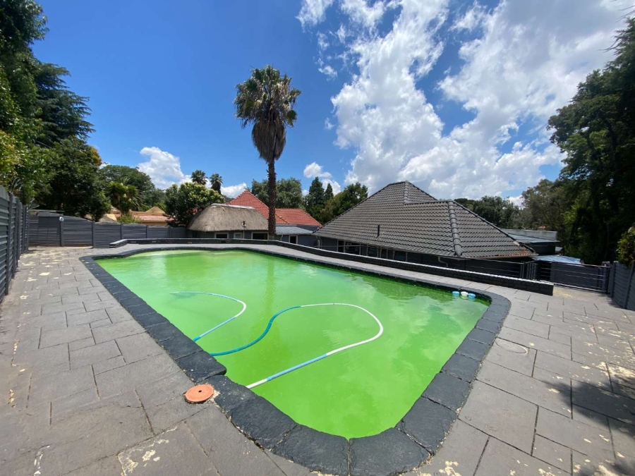 3 Bedroom Property for Sale in Mondeor Gauteng