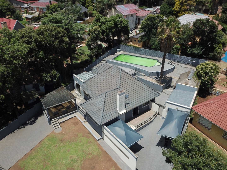 3 Bedroom Property for Sale in Mondeor Gauteng