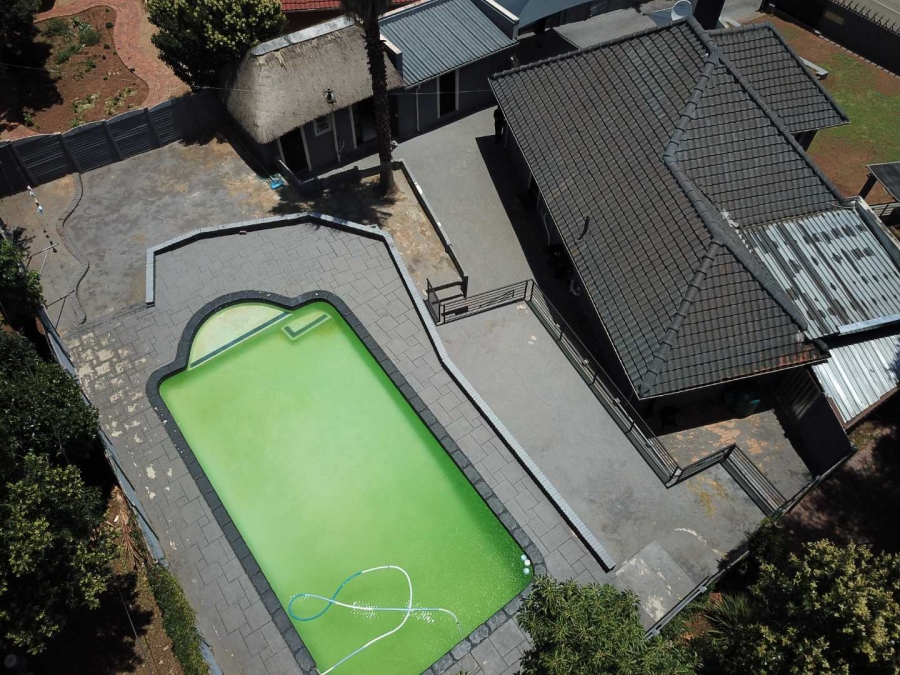 3 Bedroom Property for Sale in Mondeor Gauteng