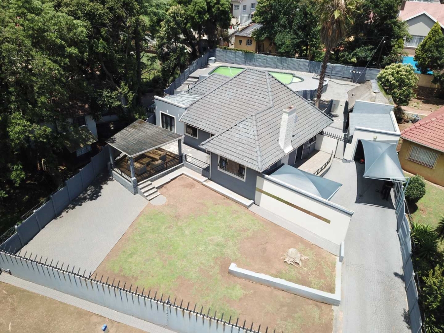 3 Bedroom Property for Sale in Mondeor Gauteng