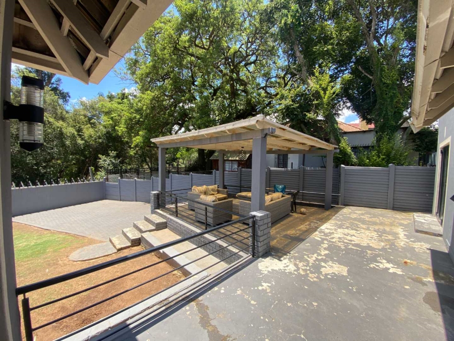 3 Bedroom Property for Sale in Mondeor Gauteng