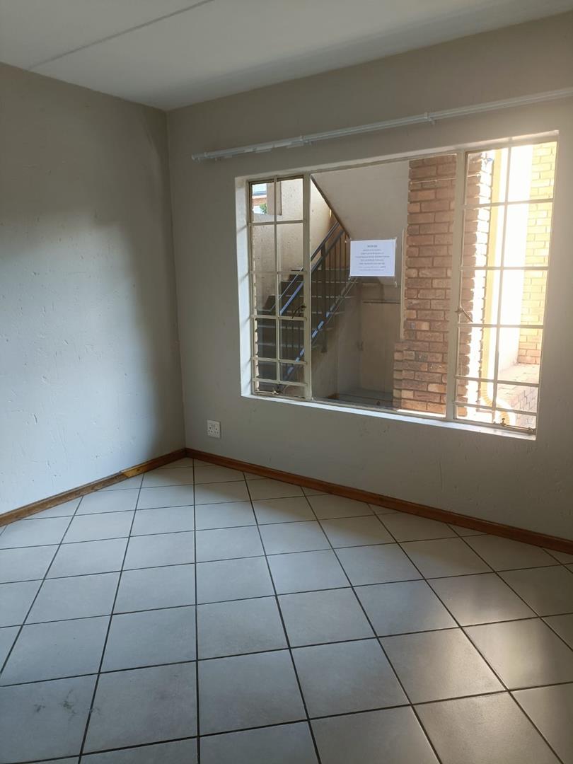 2 Bedroom Property for Sale in Pretoria North Gauteng