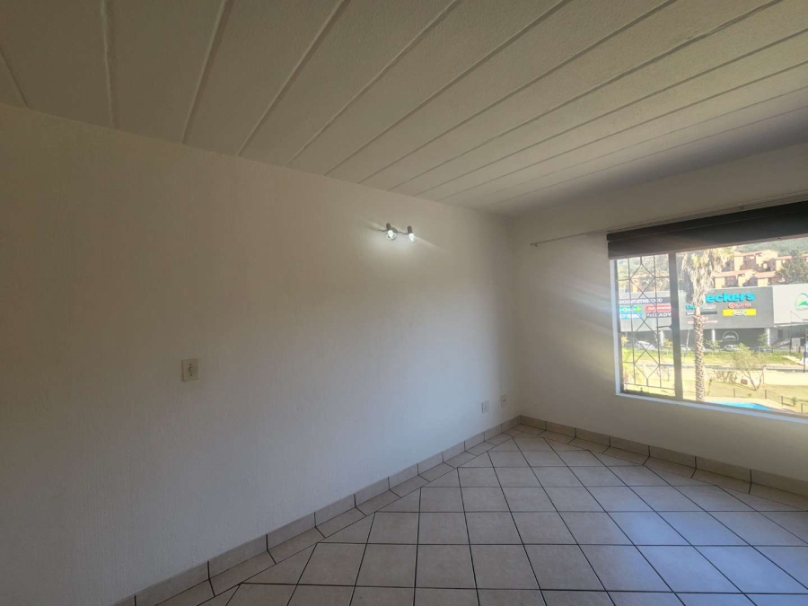 To Let 2 Bedroom Property for Rent in Helderkruin Gauteng