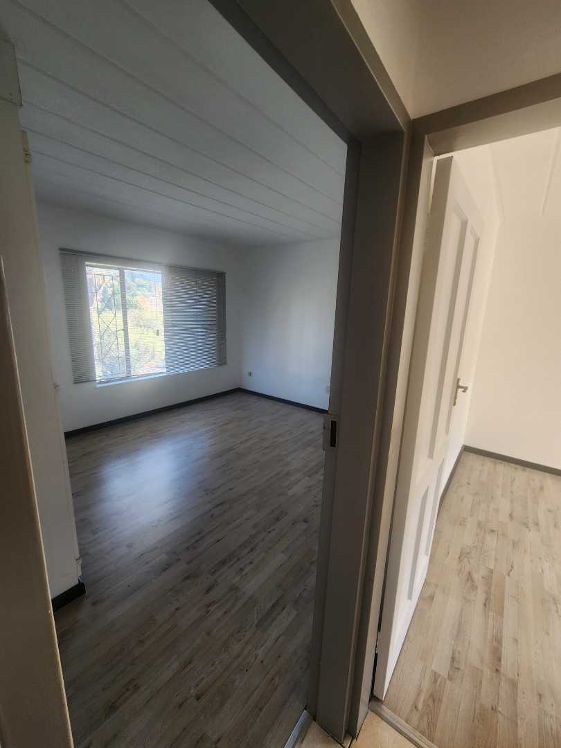 To Let 2 Bedroom Property for Rent in Helderkruin Gauteng