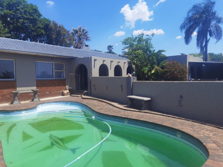 4 Bedroom Property for Sale in Birch Acres Gauteng