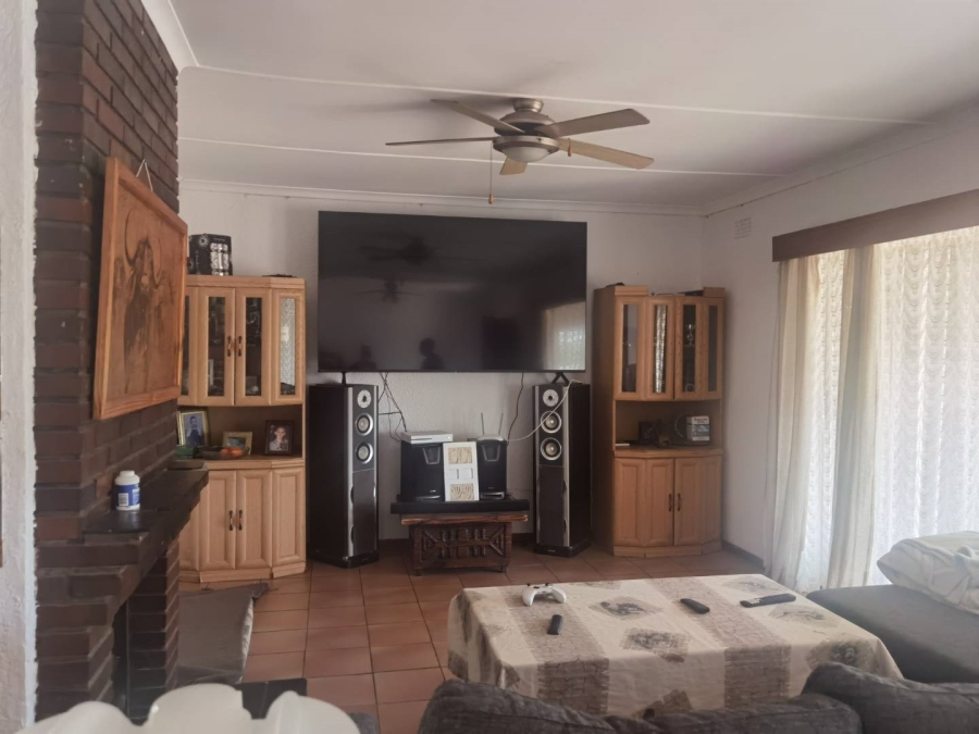 4 Bedroom Property for Sale in Birch Acres Gauteng