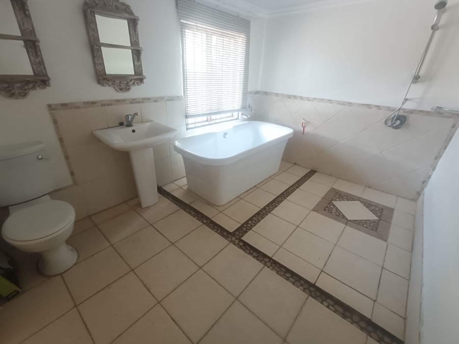 4 Bedroom Property for Sale in Lyttelton Manor Gauteng