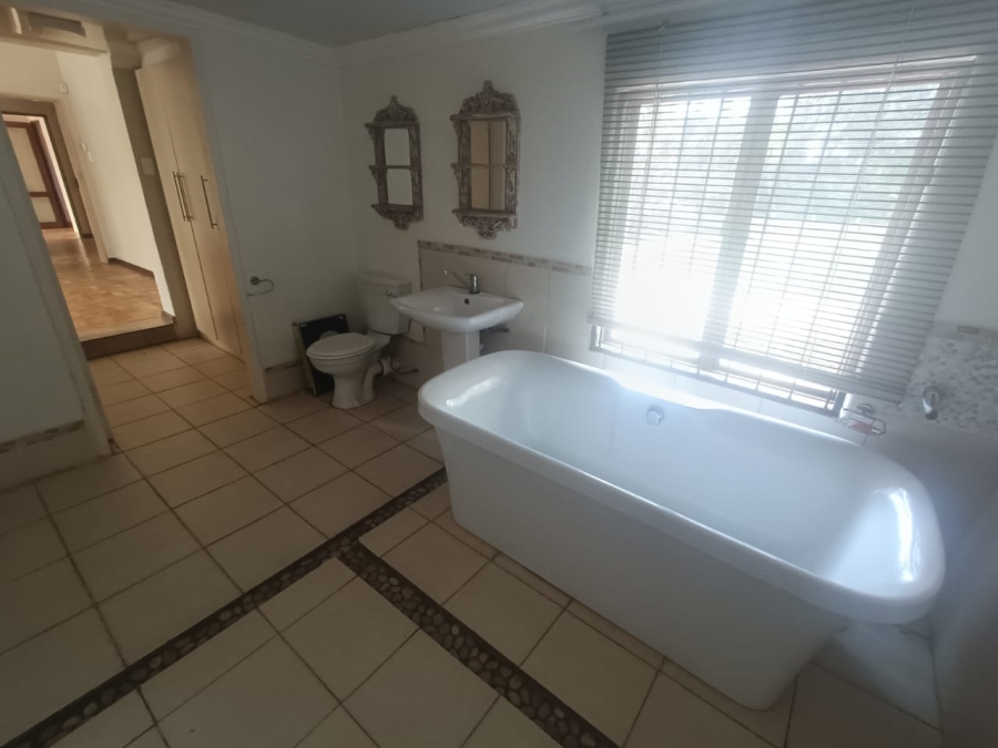 4 Bedroom Property for Sale in Lyttelton Manor Gauteng