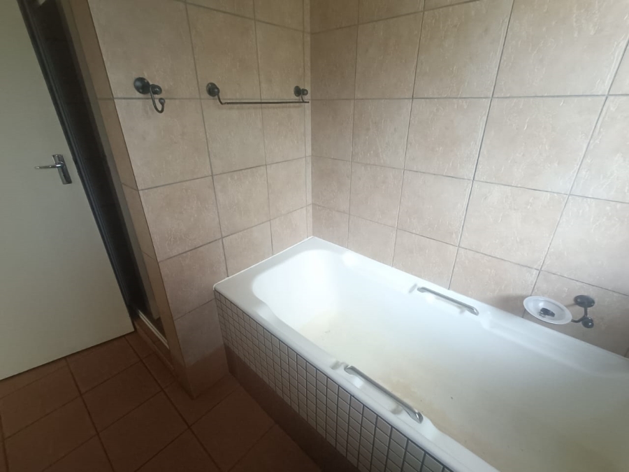 4 Bedroom Property for Sale in Lyttelton Manor Gauteng