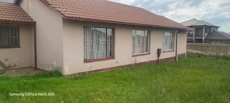 3 Bedroom Property for Sale in Kagiso Gauteng