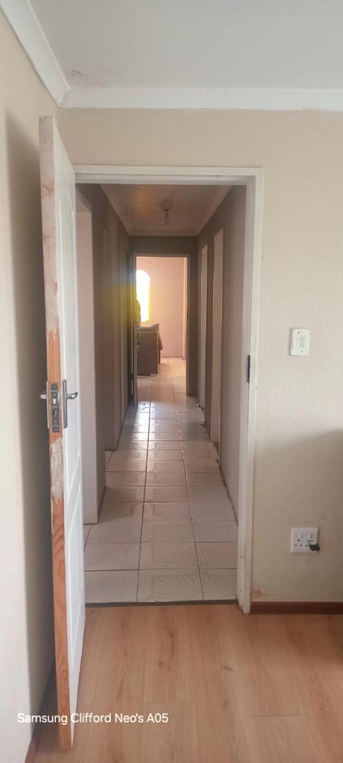 3 Bedroom Property for Sale in Kagiso Gauteng