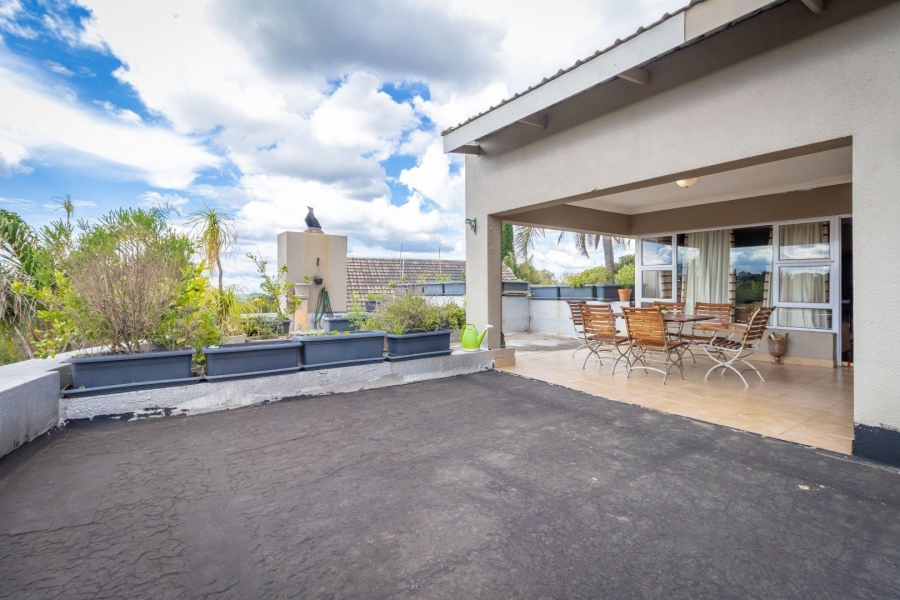 4 Bedroom Property for Sale in Westdene Gauteng