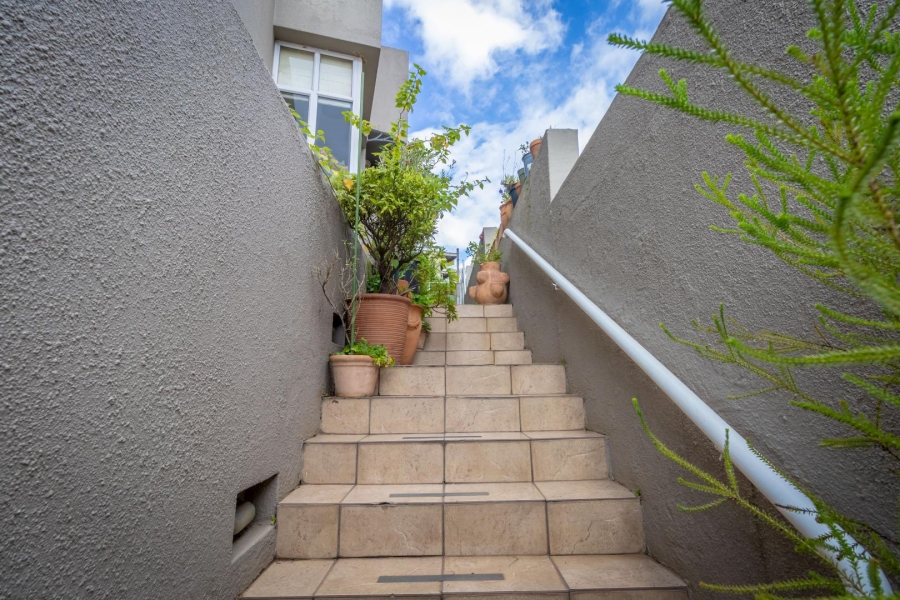 4 Bedroom Property for Sale in Westdene Gauteng