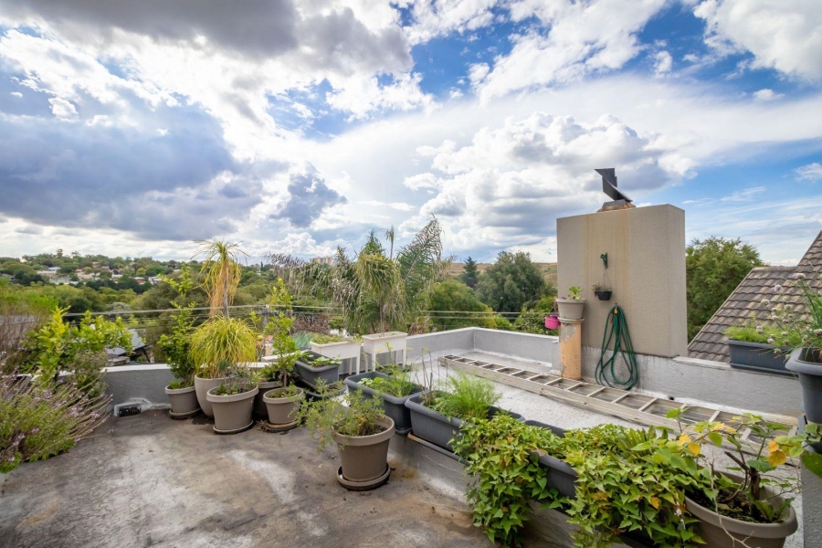 4 Bedroom Property for Sale in Westdene Gauteng