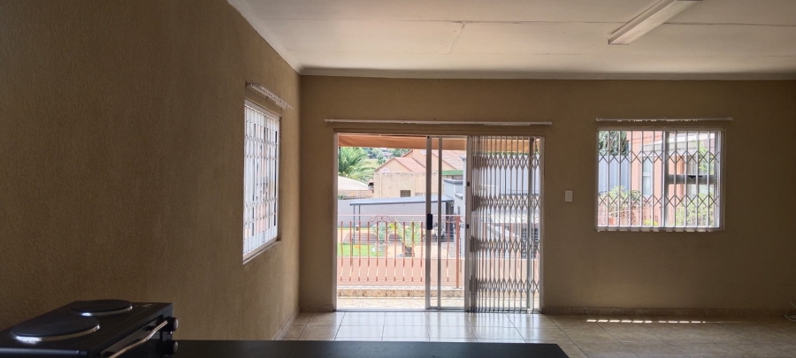 1 Bedroom Property for Sale in Randhart Gauteng
