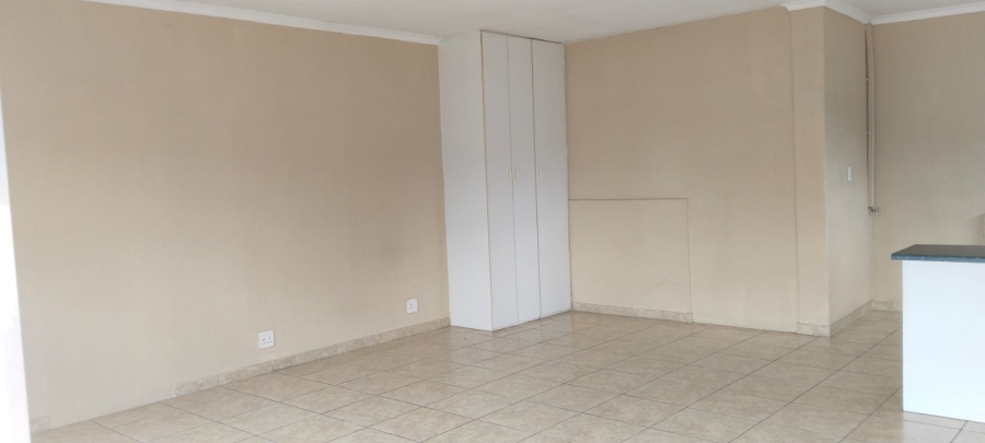 1 Bedroom Property for Sale in Randhart Gauteng