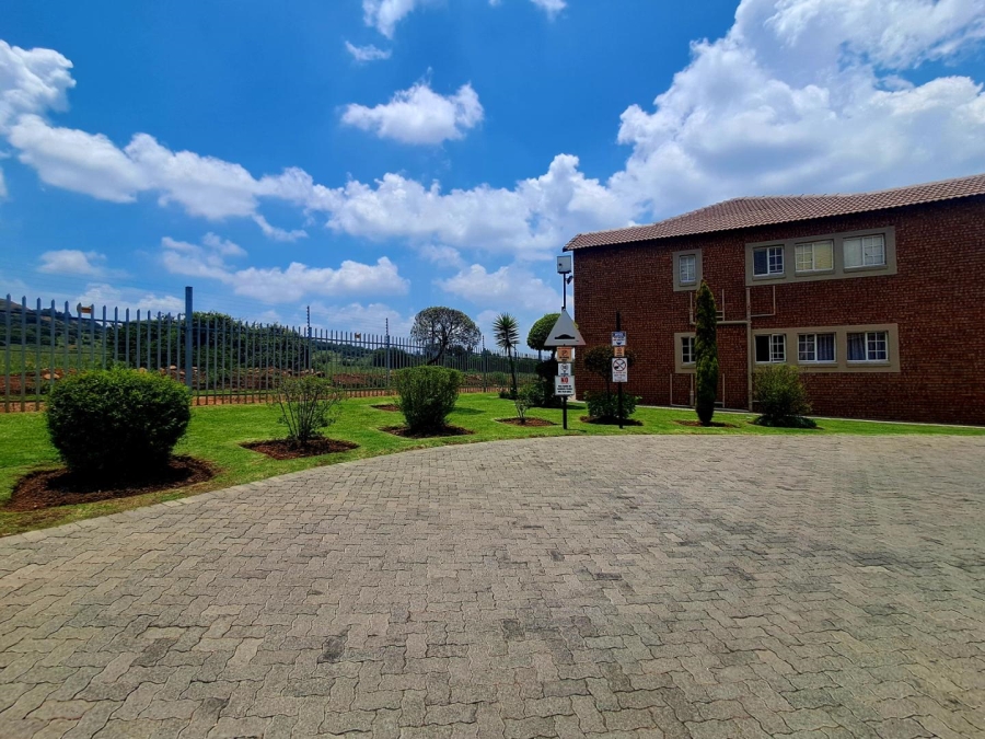 2 Bedroom Property for Sale in Meyersdal Gauteng