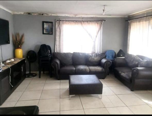 2 Bedroom Property for Sale in Soshanguve Gauteng