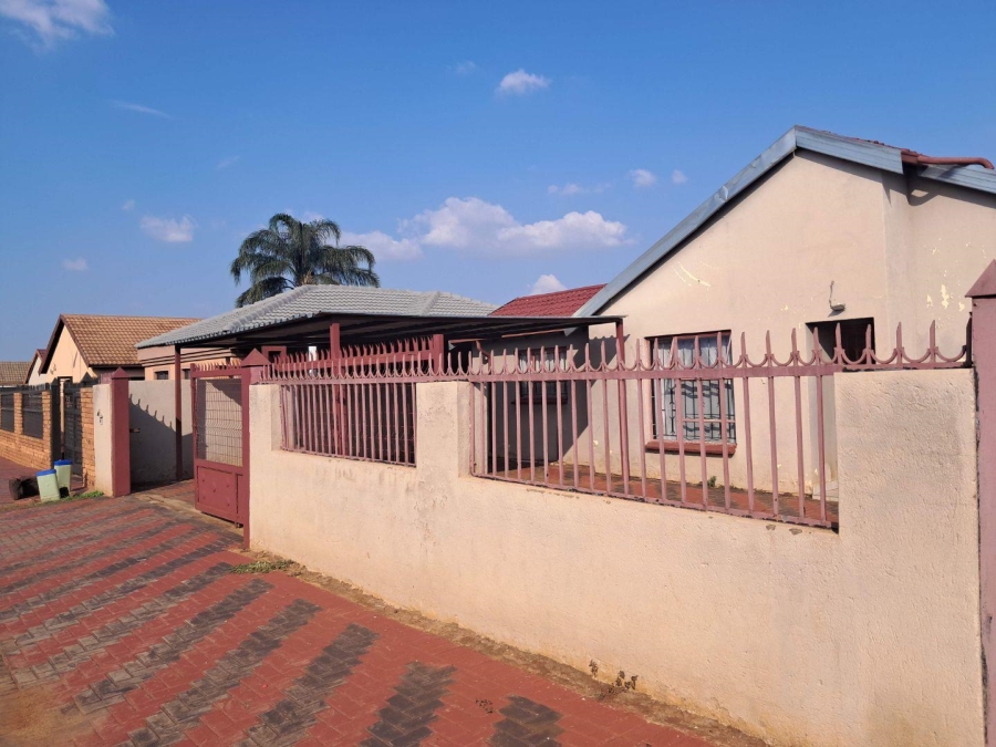 To Let 3 Bedroom Property for Rent in Ga-rankuwa Unit 17 Gauteng