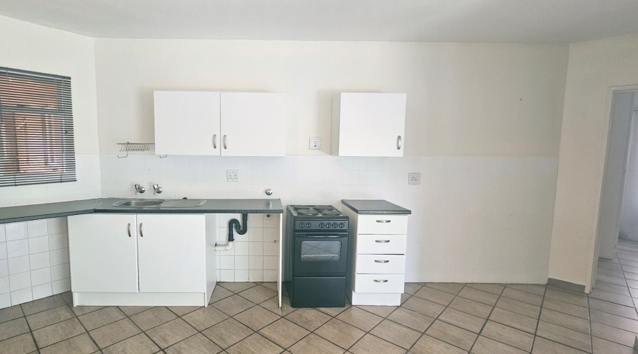 1 Bedroom Property for Sale in Radiokop Gauteng