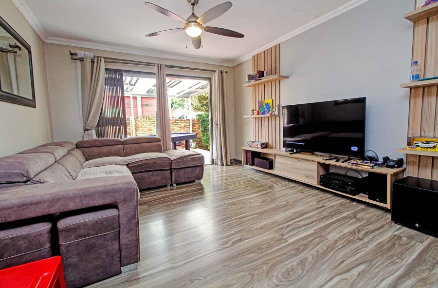 3 Bedroom Property for Sale in Wilgeheuwel Gauteng