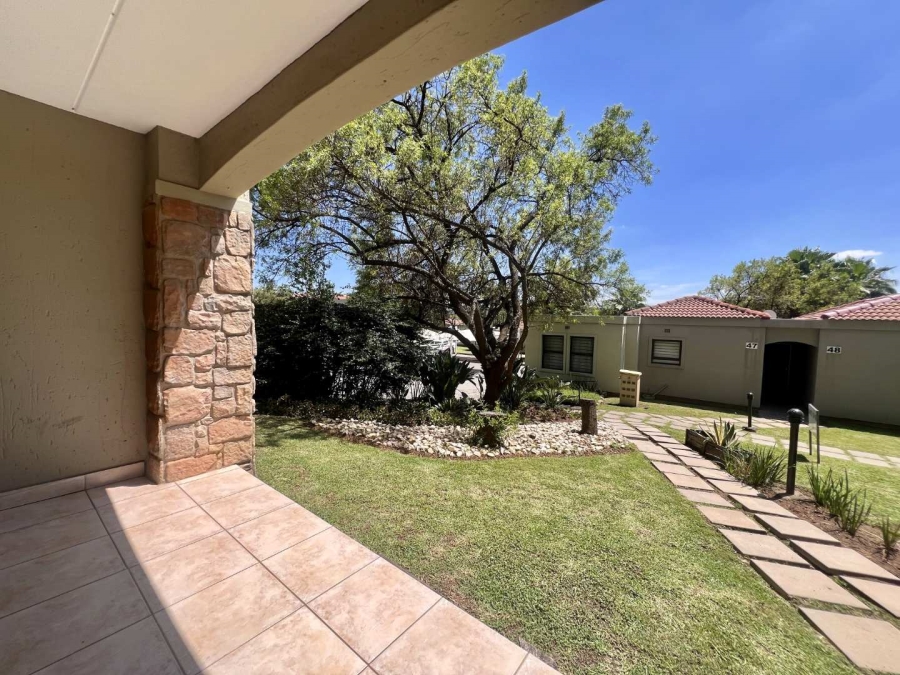 2 Bedroom Property for Sale in Broadacres Gauteng