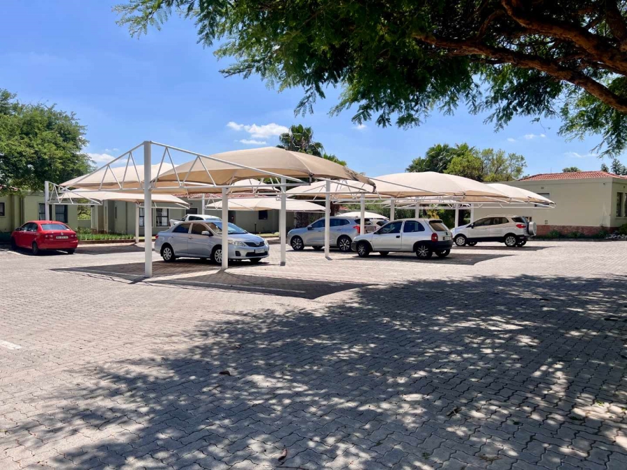 2 Bedroom Property for Sale in Broadacres Gauteng